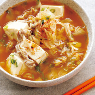 【簡単レシピ】具沢山で満足！ たんぱく質もしっかりとれる【スンドゥブチゲ風スープ】