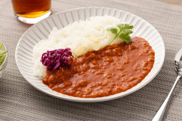 Fibee 完熟トマトのキーマカレー