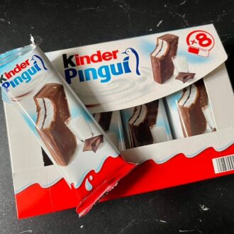 4. 冷蔵コーナーで会える!「kinder Pingui」