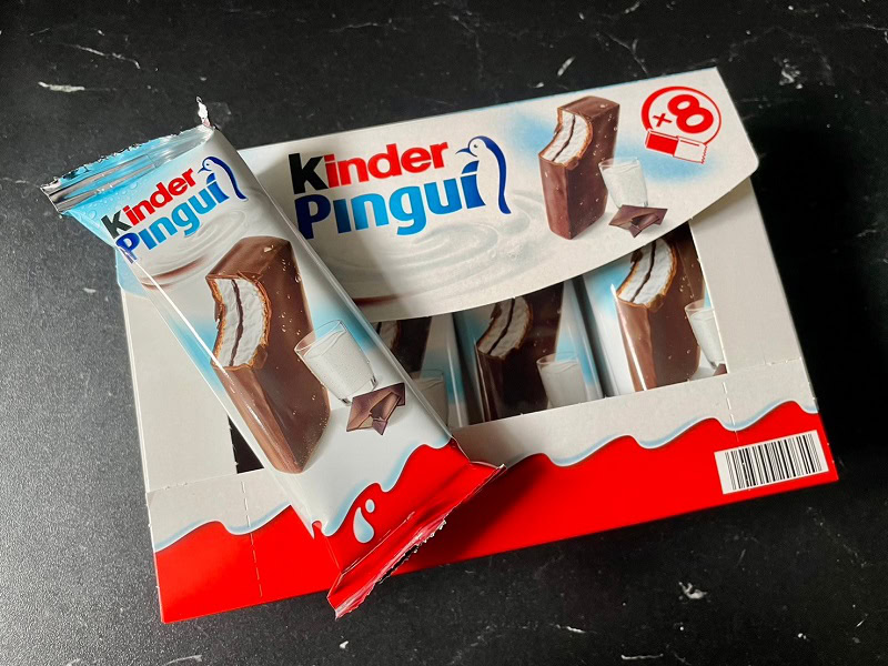 4. 冷蔵コーナーで会える!「kinder Pingui」