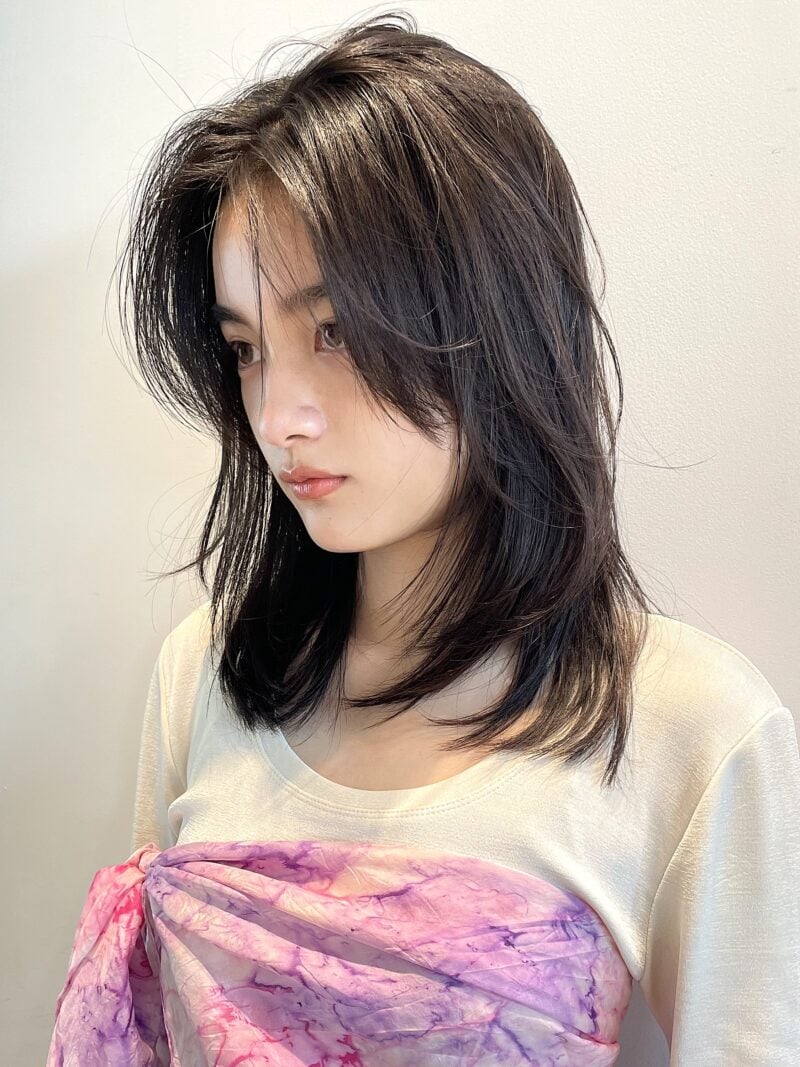 30代ヘアスタイル、ミディアム（サイド）、LOAVE AOYAMA