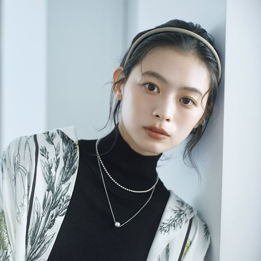30代のヘアアクセ】カチューシャをつけるだけでこなれ感急上昇