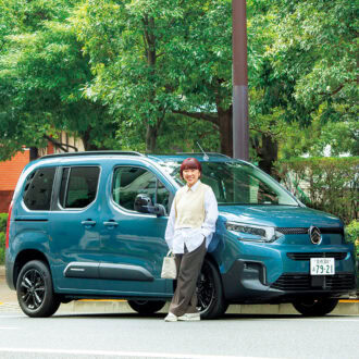【BERLINGO MAX BlueHDi】個性的で実用性の高いミニバン！ ユニークな収納スペースにも注目