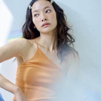 モデル＝織田梨沙