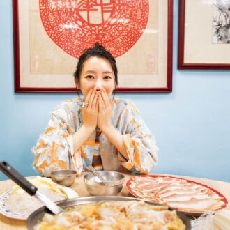 【波瑠の台北旅／名店の名メニュー①】野菜もお肉もたっぷり食べられる！ 50年近く地元で愛され続ける「酸っぱい白菜鍋」が絶品