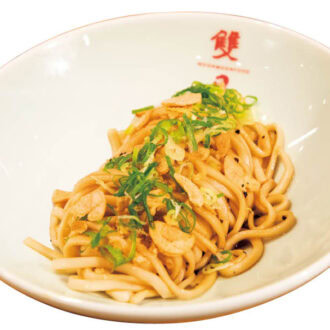 ピリ辛ごま風味台湾和え麺80元。