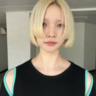 30代ヘアスタイル、ボブ（正面）、STRAMA