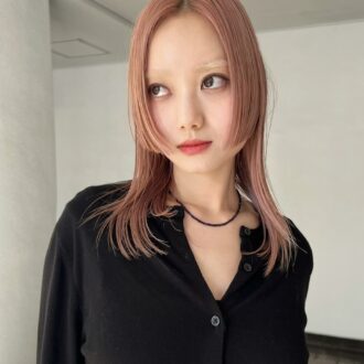 30代ヘアスタイル、ロング（正面）、STRAMA