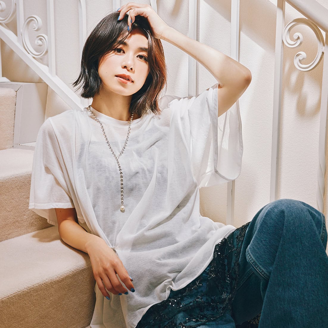 2025夏、Tシャツ何買う？】シアー、バックプリントで華やか見え