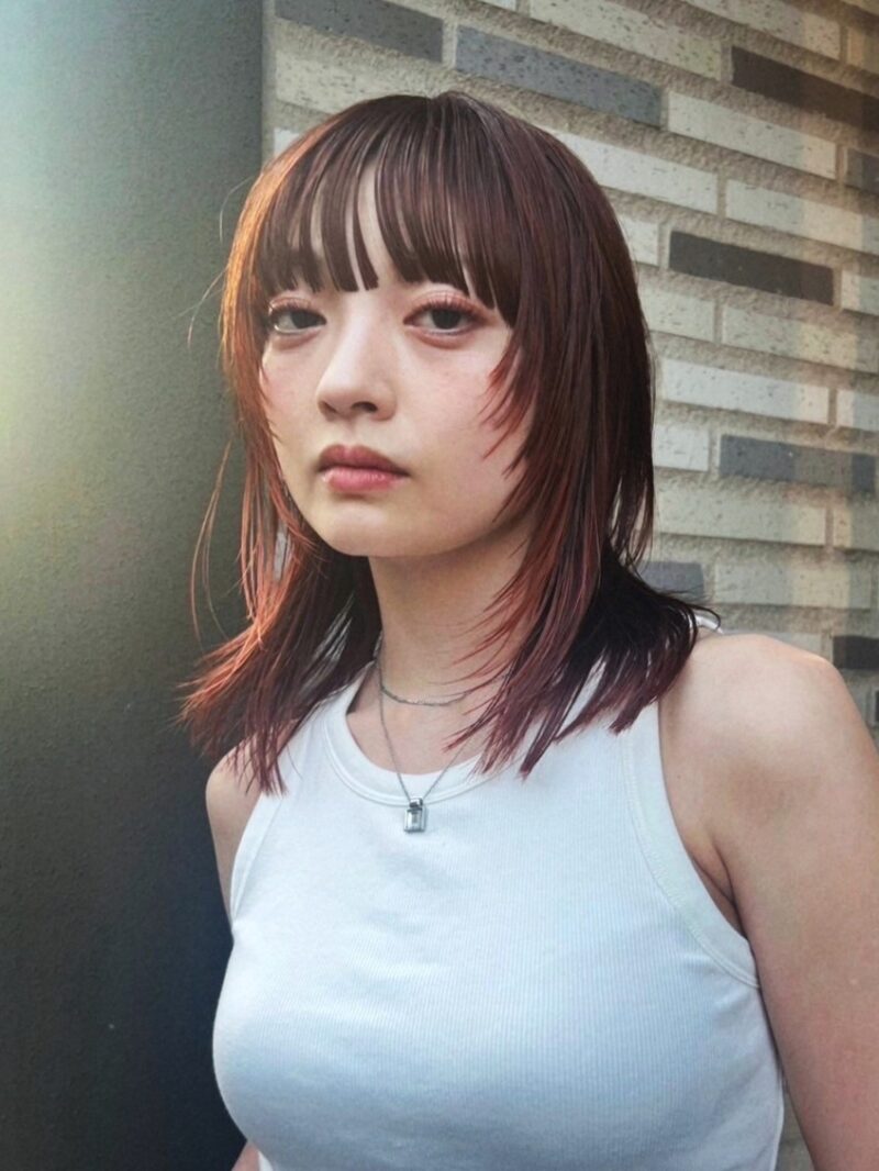 30代ヘアスタイル、ミディアム（正面）、STRAMA