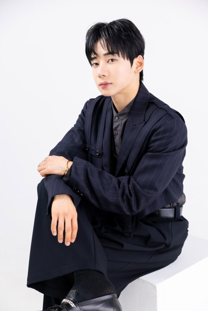 「ONE DANCE─世界で夢を叶える生き方─」YUMEKI／著 Hair&Make/Tadatomo Kenya[Linx] 　Stylist/moena ©新潮社