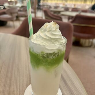 ANAインターコンチネンタルホテル東京『夢見るピーチアフタヌーンティー』抹茶ピーチラテ