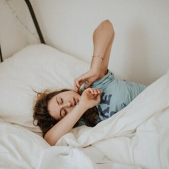 妊娠中、理由がないのに感じる不調はマタニティブルー!?【医師監修】