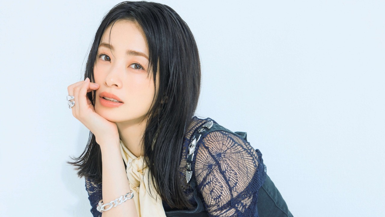 【上戸彩】インタビュー「自分でも想像のつかない写真集にしたかった」。15年ぶり『上戸彩写真集　MiddayReverie（ミッドデイ・リヴァリー）』発売記念コメント