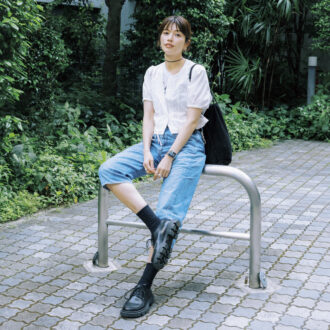 【垣内彩未】甘すぎない「大人ガーリー」の正解はコレ！デニムで引き立つ絶妙バランスコーデ