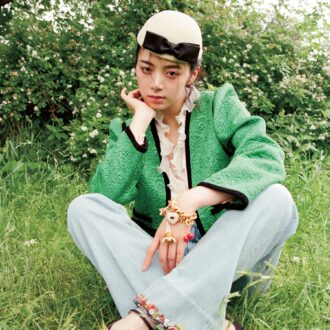 ミケーレが織りなす新生ヴァレンティノを【池田エライザ】がエモーショナルに纏う！