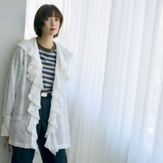 人気スタイリスト直伝！2025秋冬は「フリルアイテム」で華やぐ大人コーデ