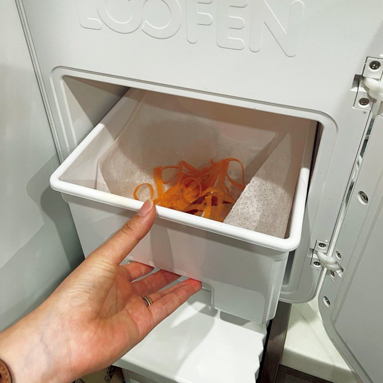 生ゴミの回収が今後週１回に変わる地域に住む森山さん