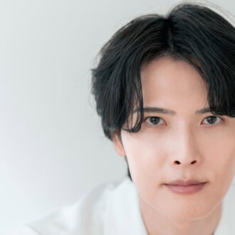 堀江俊貴さん（現役化粧品研究員としくん）