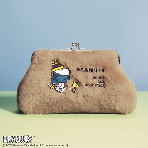 InRed 2025年11月号増刊 付録【SNOOPY 
刺繍入りがま口ファーポーチ】 SNOOPY [スヌーピー]<br />
刺繍入り<br />
がま口ファーポーチ
