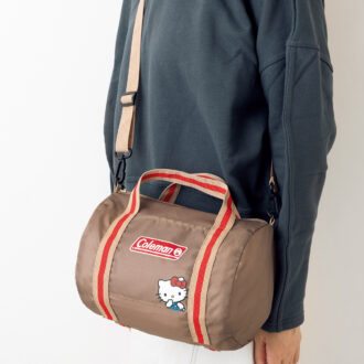 ショルダーストラップ付き