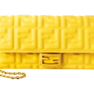 長財布¥168,300（フェンディ／フェンディ ジャパン）