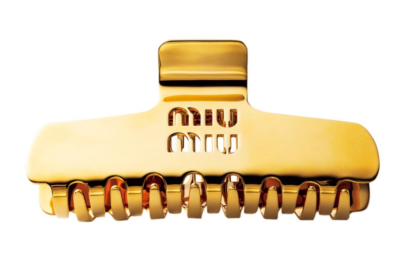 ヘアクリップ￥85,800※予定価格（ミュウミュウ／ミュウミュウ クライアントサービス）