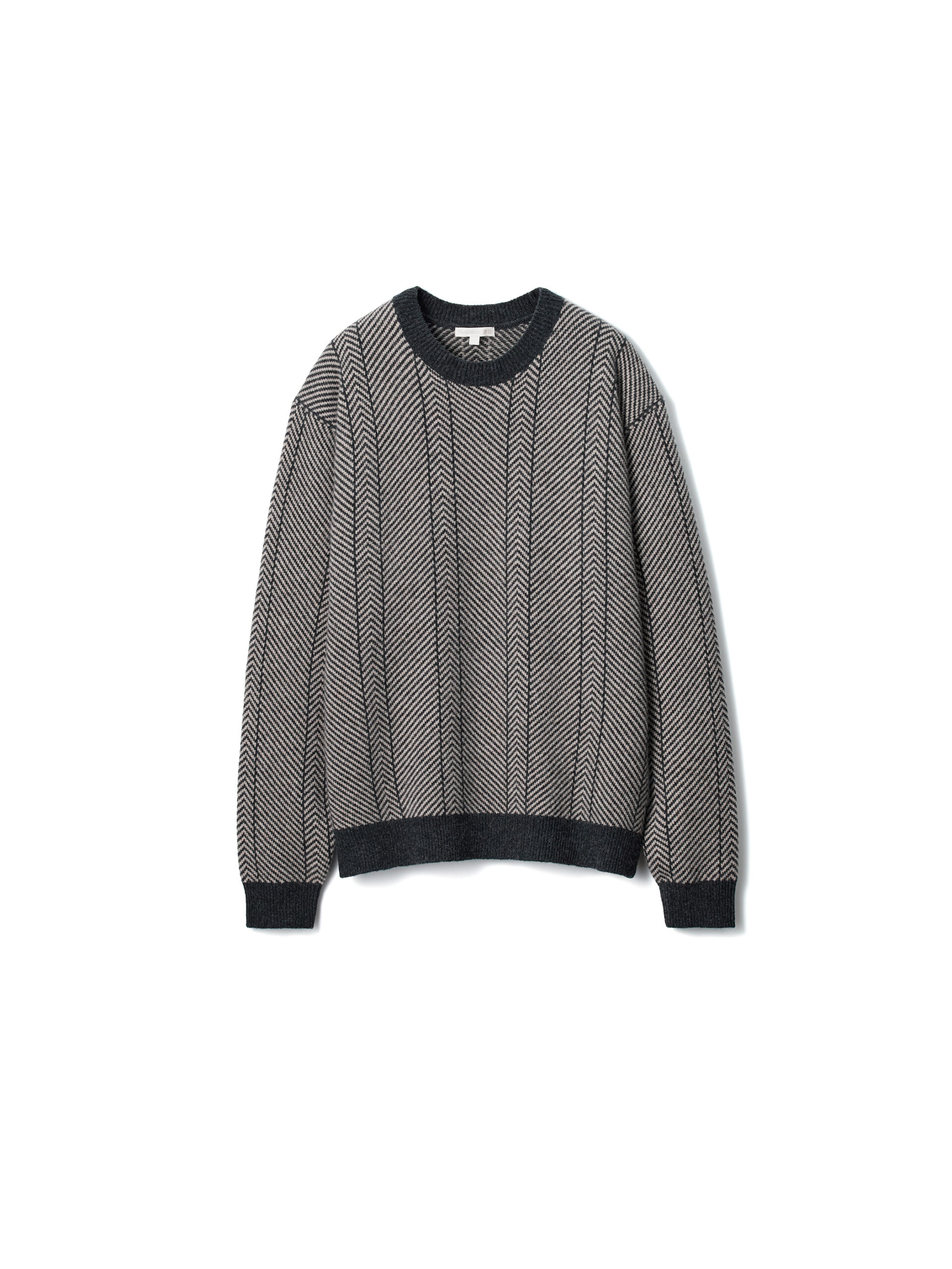 ラムクルーネックセーター　4,990円
