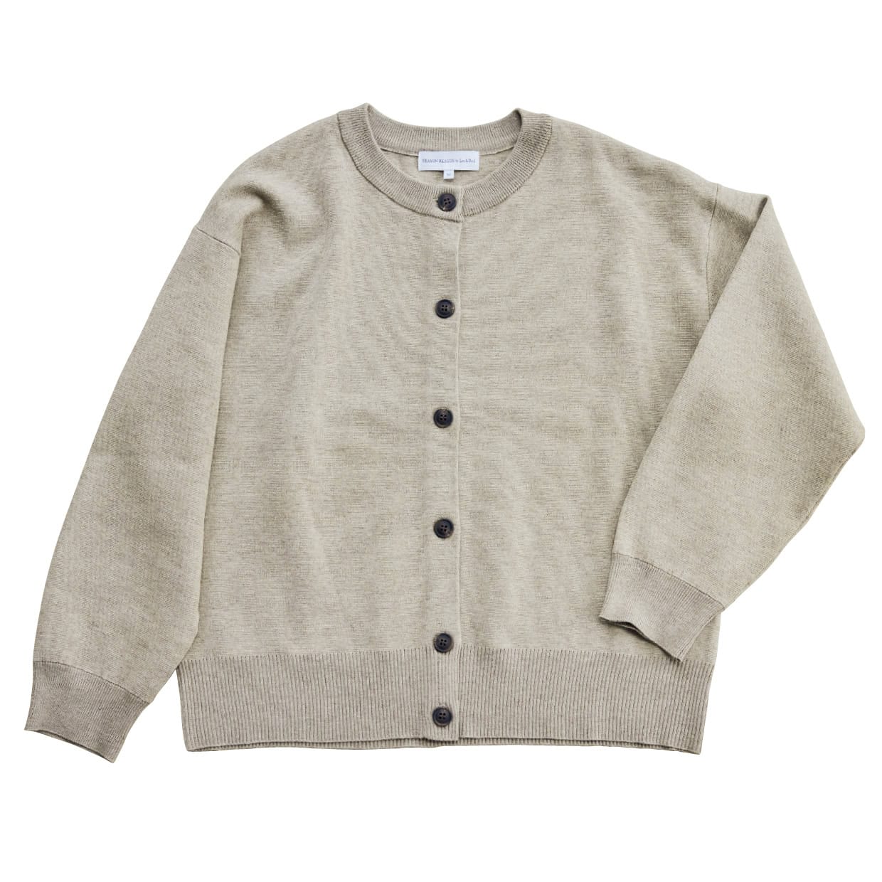 きれいめ派 STY 山本あきこさんが選ぶのは…丸首ニットカーディガン