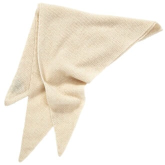 頭や腰に巻いて、今年っぽいバランスを叶えて。薄手で軽く、持ち歩きにも便利。ストール¥12,100(ウィリアム ブラントン/セムインターナショナル)