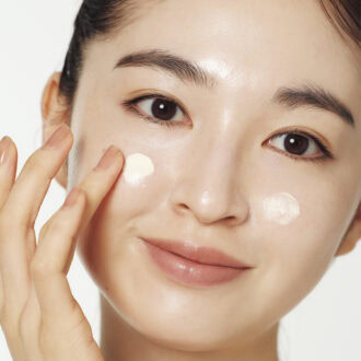 【トーンアップ下地_3】イエロー下地で赤み消し