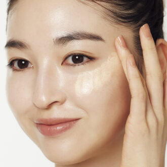 【潤いファンデーション_1】ハイライトゾーンから