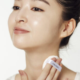 【肌フィルターパウダー_2】キレイな首に見せる