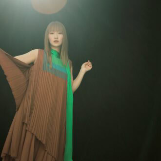 川栄李奈×ロエベ