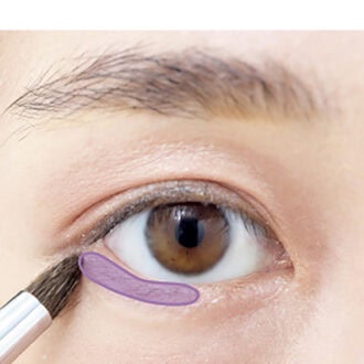 【4】下まぶたは自由に色遊び