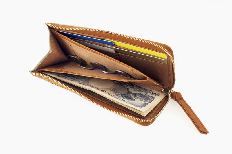 L字ファスナーで中身が見やすい