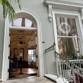 ホノルルコーヒー モアナサーフライダー店