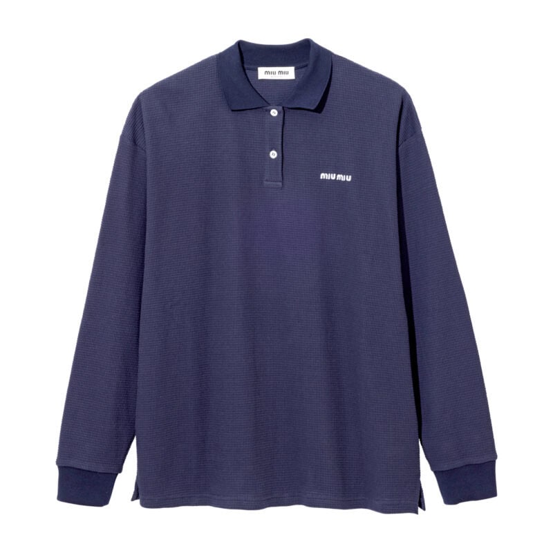 肌当たりのいいジャージーポロシャツ。(ミュウミュウ/ミュウミュウ クライアントサービス)