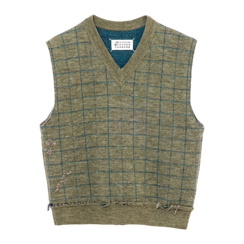 シグネチャーの4本の白いステッチ入り。（メゾン マルジェラ／マルジェラ ジャパン クライアントサービス）