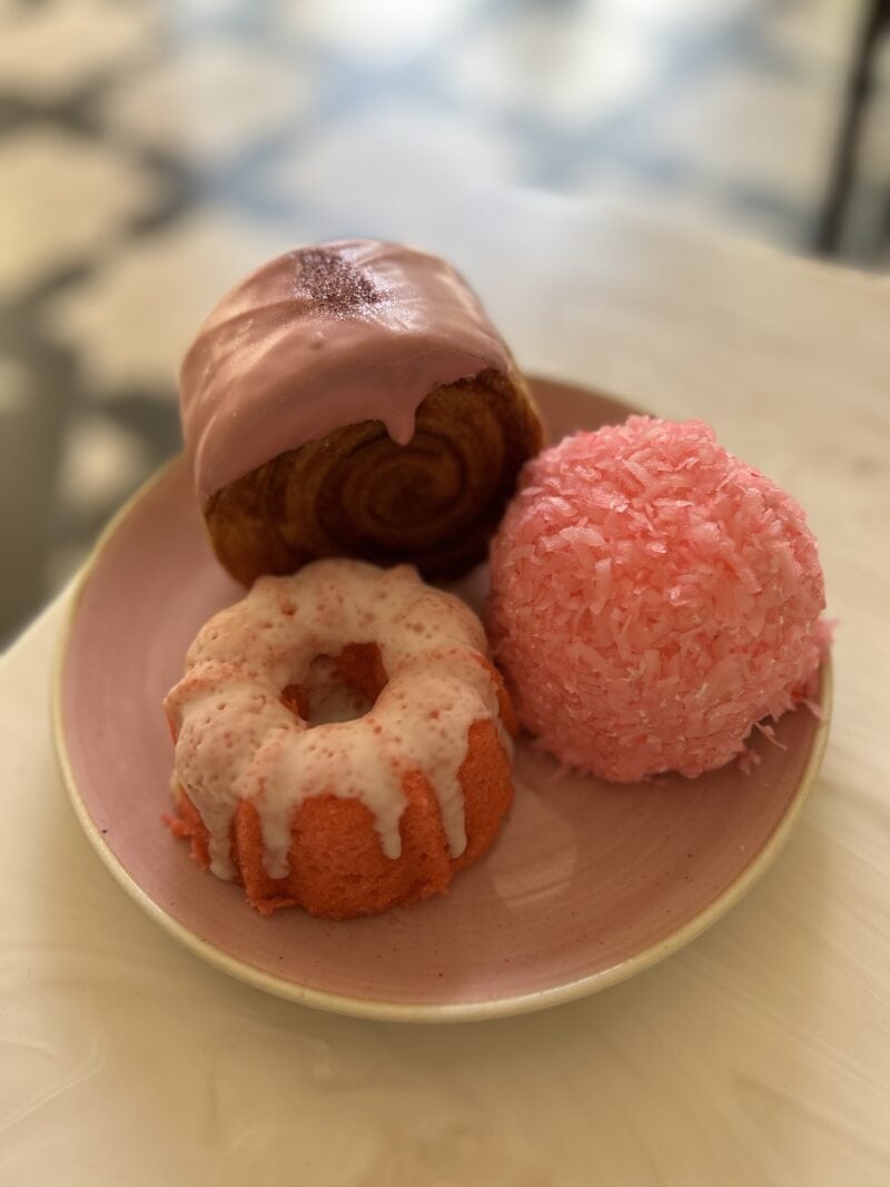 《ロイヤルハワイアンベーカリー》