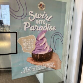 ソフトクリームが食べられるのシェラトン･ワイキキプールサイド店のみ！