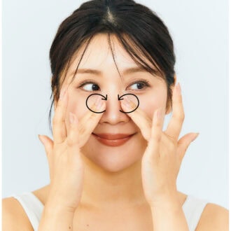 2. 円を描くようになじませる