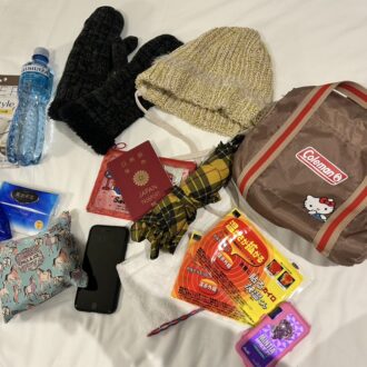 InRed12月号増刊付録　コールマン×ハローキティ　ボストン型ポシェット