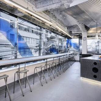 ネオナイスバーガー表参道内観