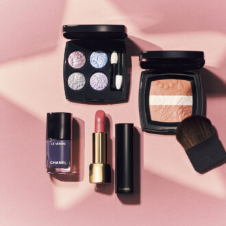 2025年クリスマスコフレ【シャネル】エンボスが美しい、コスミックな世界を表現したコレクション