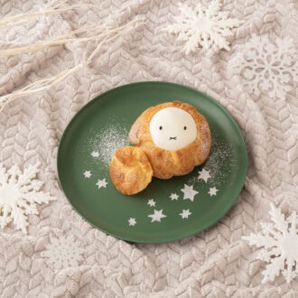 かくれんぼミッフィーのもっちシュー￥1,090