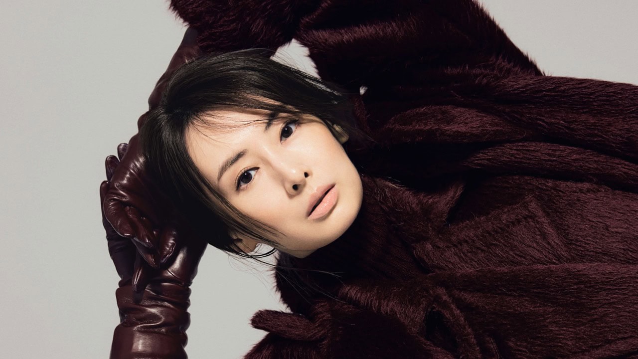 【北川景子】インタビュー付き【TOMFORD】【SAINTLAURENT】【MaxMara】ドラマティックなアウターに魅せられて