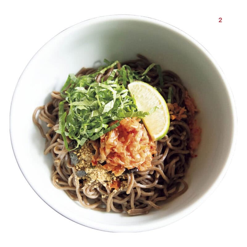 2.最近トレンドのエゴマの油そば(₩11,000)も人気。