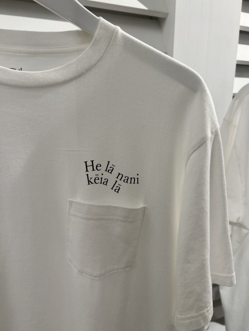 胸ポケット付き