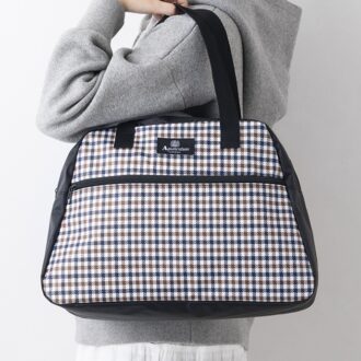 付録の域を超えた完成度。アクアスキュータムの洗練ボストンBAGがGLOW3月号に登場！